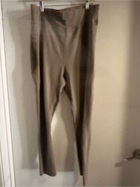 POP Fit Neutral Brown High-Waist Performance Leggings